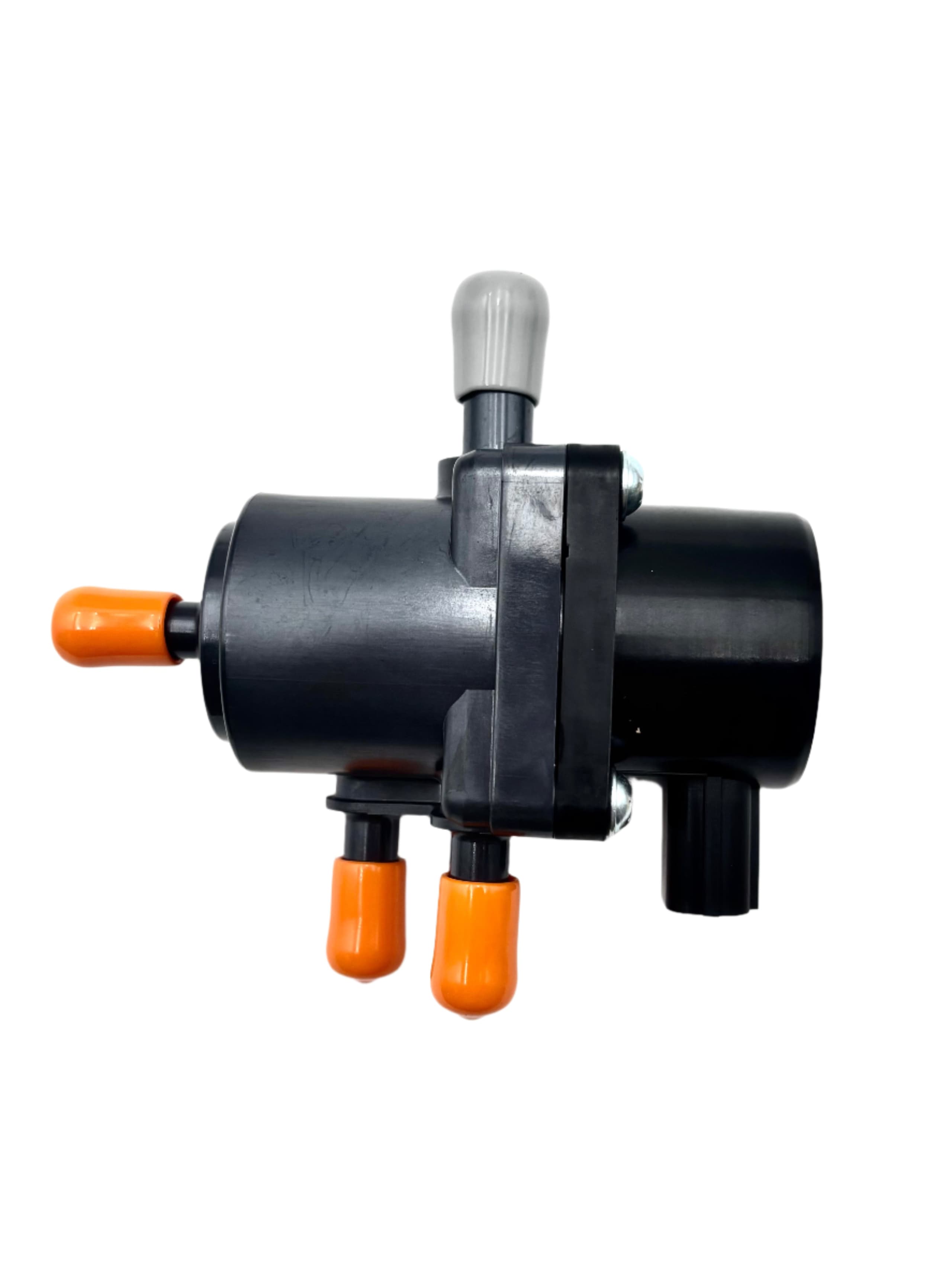 Suzuki - Pump assy,fuel( - 15200-89L11 — product photograph