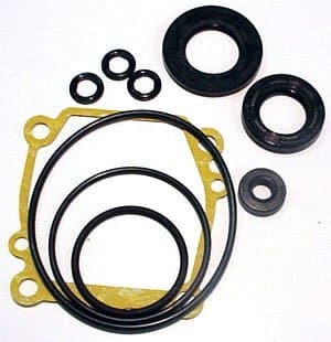 Suzuki - Gear Case Seal Kit - DF90/DF100/DF115 - 25700-90J01 — product photograph
