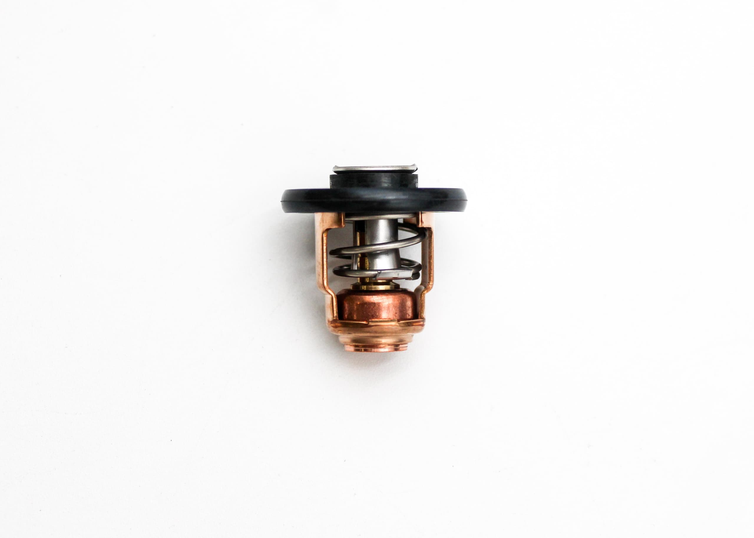Yamaha - Thermostat - 6FM-12411-00-00 — product photograph