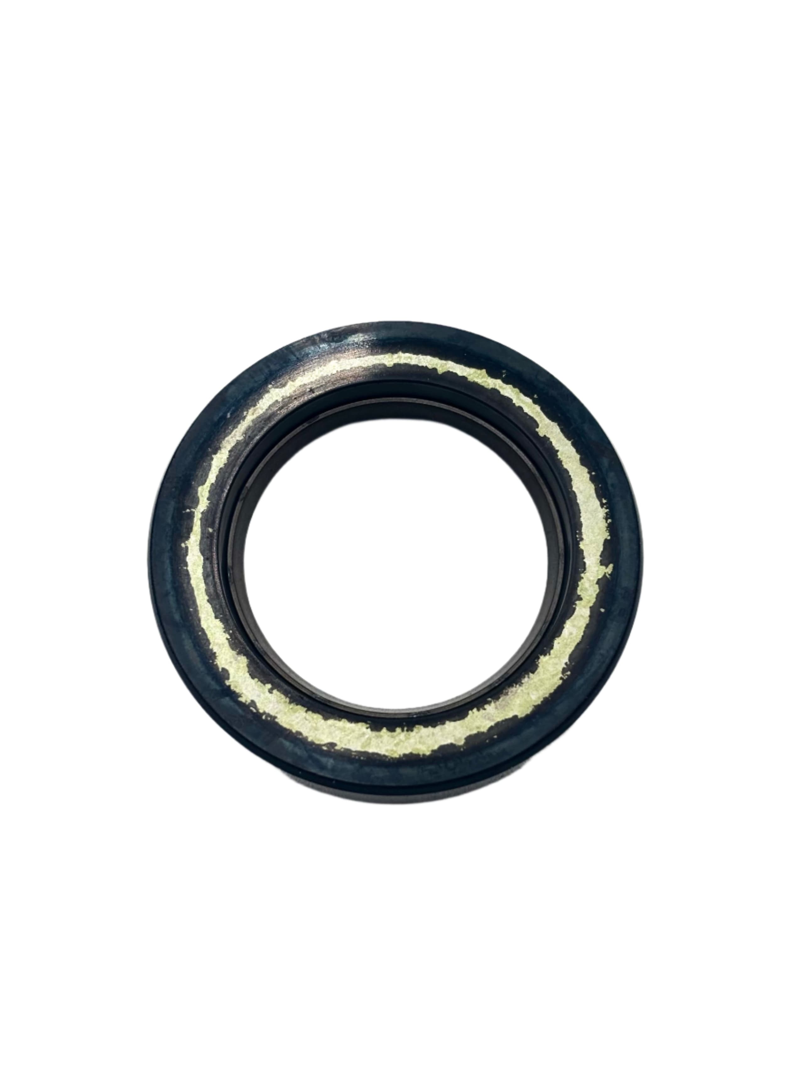 Yamaha - Oil seal - 93101-28002-00 — product photograph
